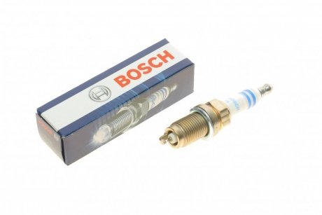 0 242 240 675 BOSCH СВІЧКА FR6LII330X BOSCH 0 242 240 675