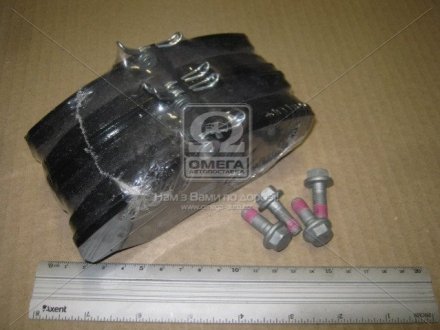 573058CH CHAMPION Колодки гальмові дискові передні NISSAN Primastar OPEL Vivaro RENAULT Trafic (573058CH) CHAMPION