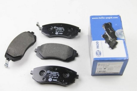 8DB355010-211 HELLA Гальмівні колодки перед. Subaru Impreza 02-/Forester 02- (akebono)