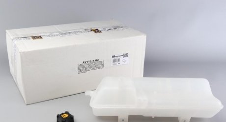 Бачок расширения охлаждающей жидкости с крышкой IMPERGOM 44460
