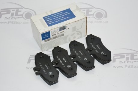 004 420 25 20 OEM Тормозные колодки дисковые зад. DB/VW/Vario/Sprinter/VW LT