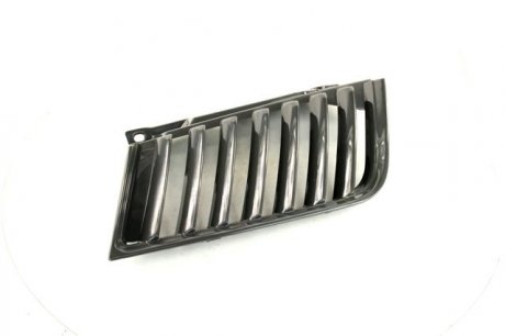 Решетка в бамп. о. MIT L 200 05- (выр-во TEMPEST) 036 0352 912