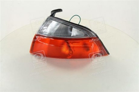 Фонарь лев. TOY HI-ACE 96-99 (выр-во TYC) 18-5616-05-2B