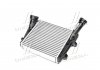 58004263 Van Wezel Радіатор інтеркулера Audi Q7 3.0/4.2TDI 06-15/VW Touareg 2.5/3.0TDI 03-18 (R) VAN WEZEL 58004263 (фото 2)